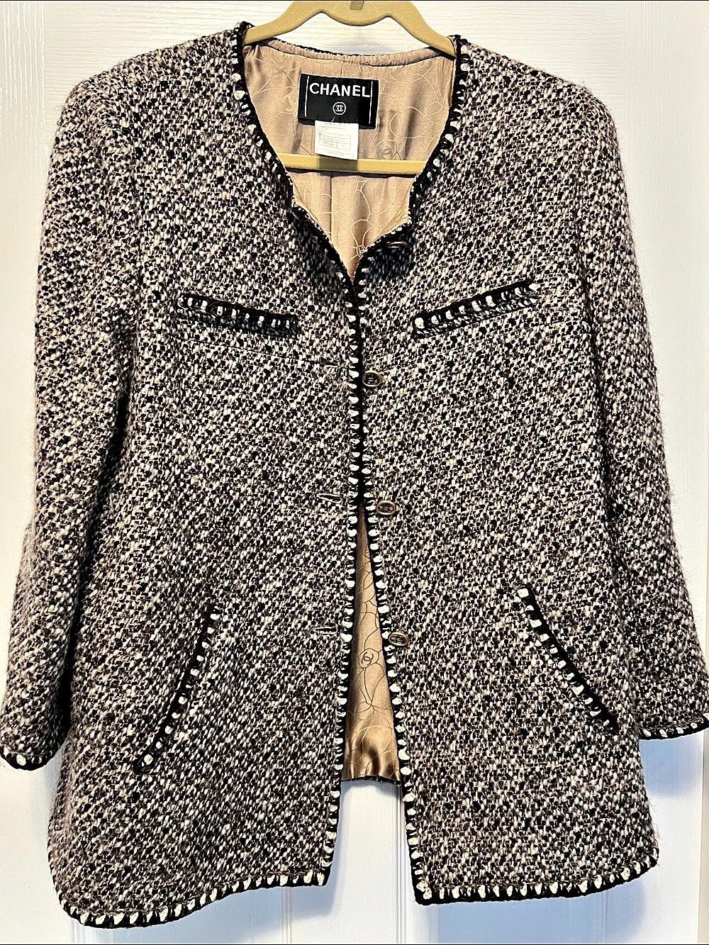 Chanel 01A Tweed Collarless Jacket Beown Beige & Cream Size 46